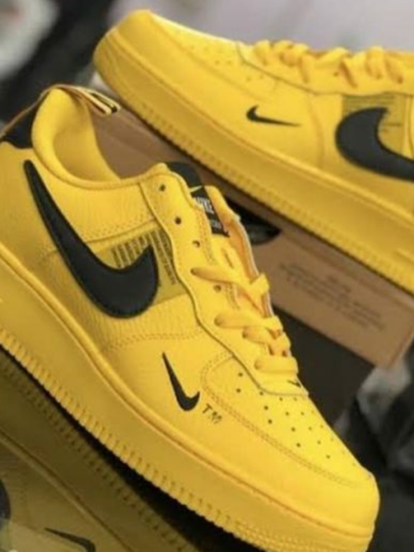 Sneakers with Cushioned Insoles