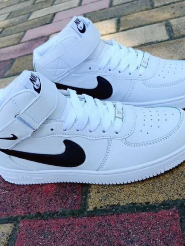 Nike Air Shoes White and Black