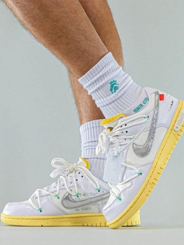 Off White X Nike Dunk Lot 1 On Feet