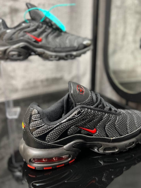 Nike Air Max Plus TN Men's Shoes