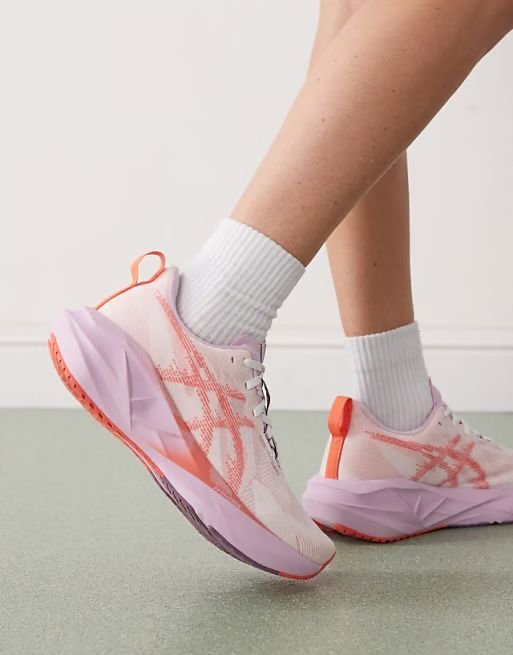ASICS Novablast 5 White Coral Reef