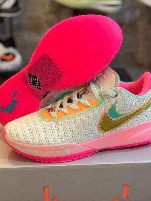 Nike LeBron 20 XX Low-Top Basketball Shoes
