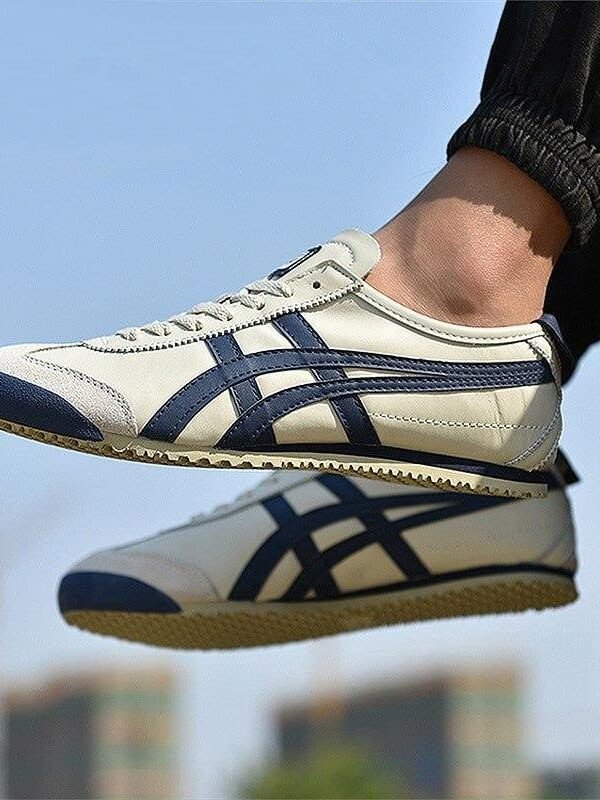 Onitsuka Tiger Mexico 66 Birch Peacoat