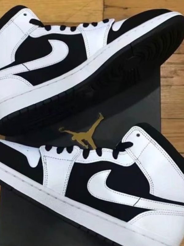 Air Jordan Black Sneakers
