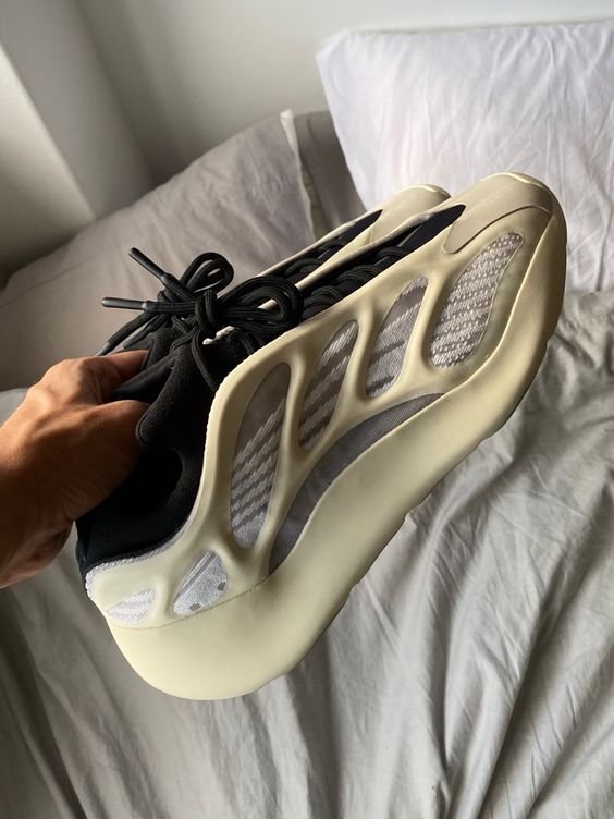 Adidas Yeezy Boost 700 V3 Azael