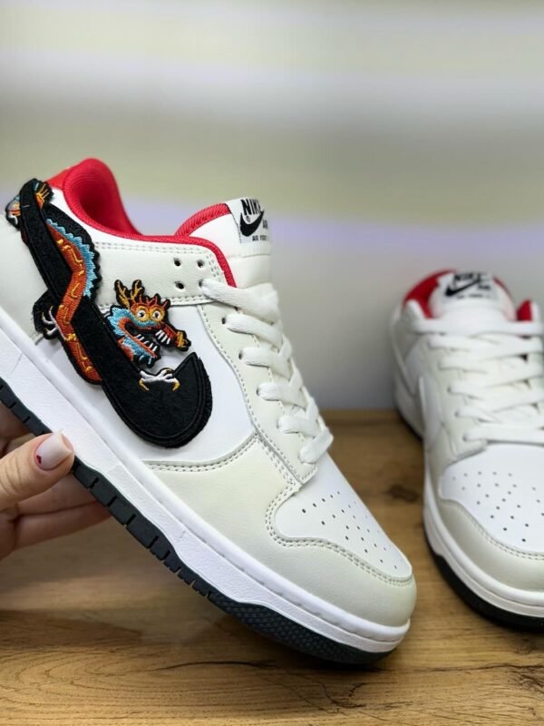 Nike SB Dunk Year of the Dragon