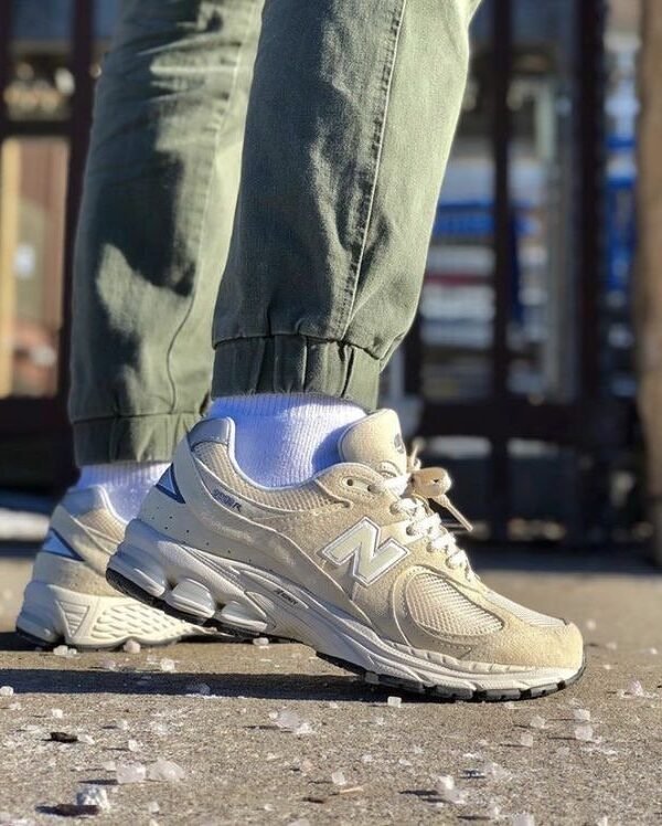 New Balance 2002R Bone Light Aluminum
