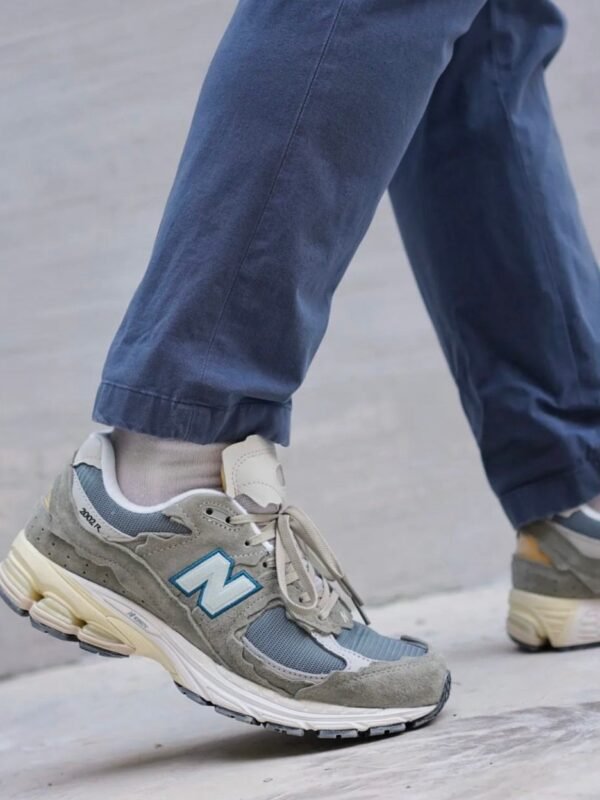 New Balance 2002R Protection Pack Mirage Grey