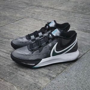 Men Nike Kyrie 8 Black shoes