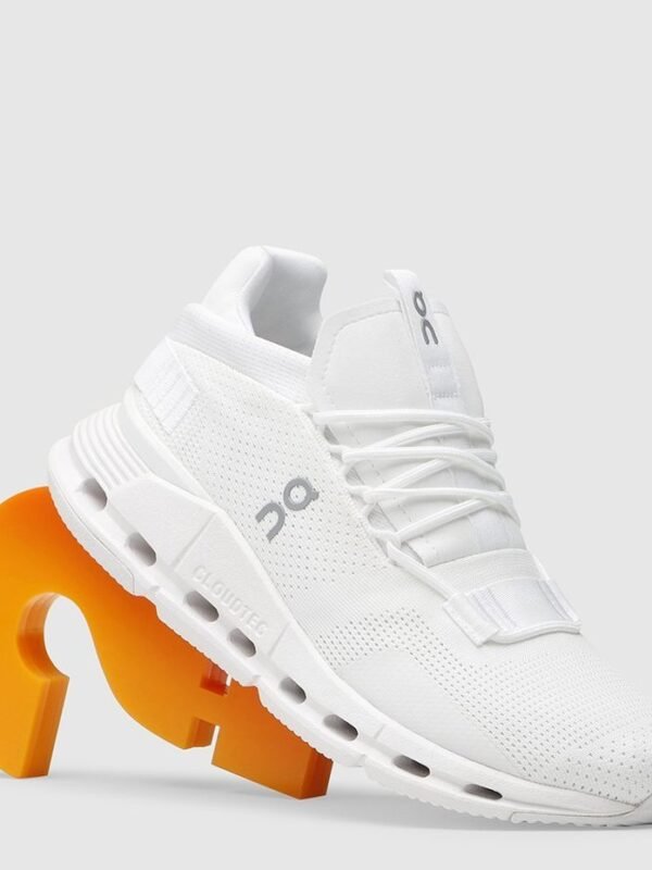 QC On Running Cloud Nova White