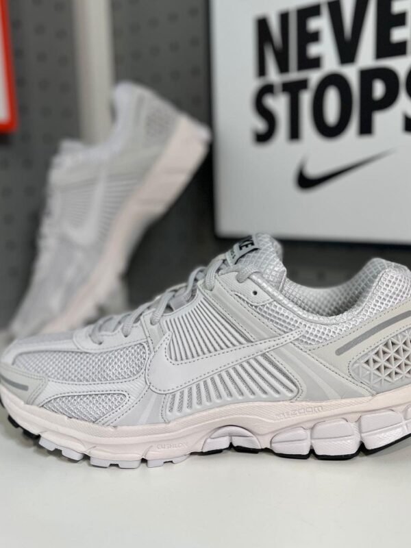 Nike Zoom Vomero 5
