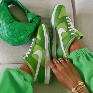 Nike dunk low chlorophyll