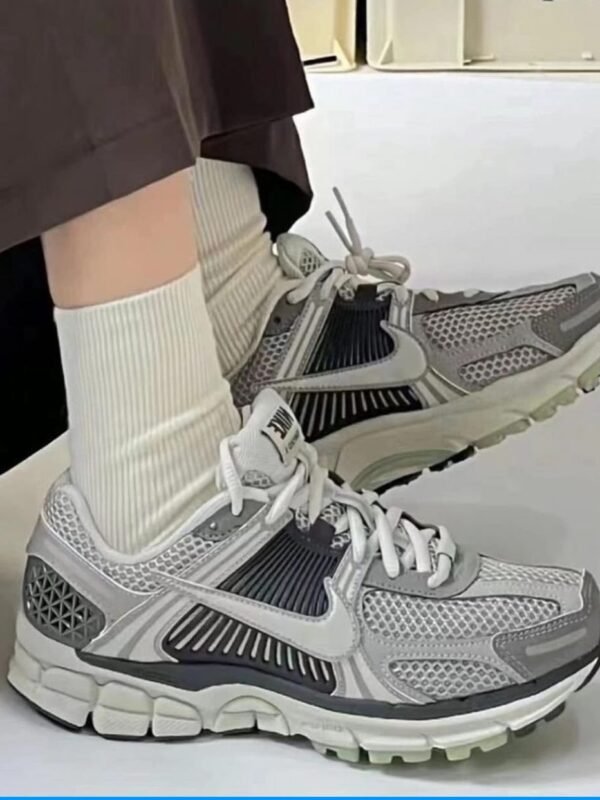 Nike Zoom Vomero 5