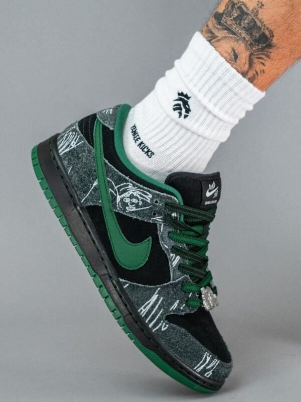 Nike SB Dunk X There Skateboards