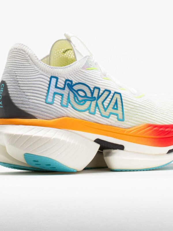 HOKA cielo X1