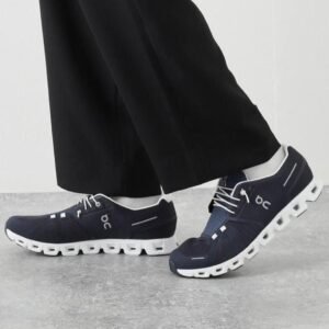 Cloud 5 Coast Sneakers in blue