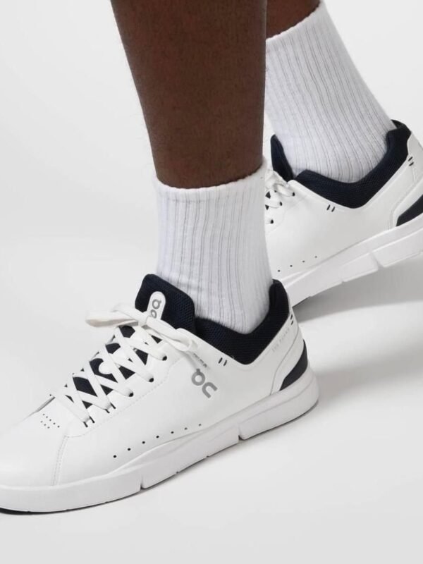 On The Roger Advantage White Midnight