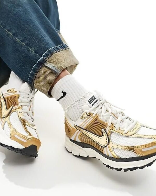 Nike Zoom Vomero 5 Metallic Gold