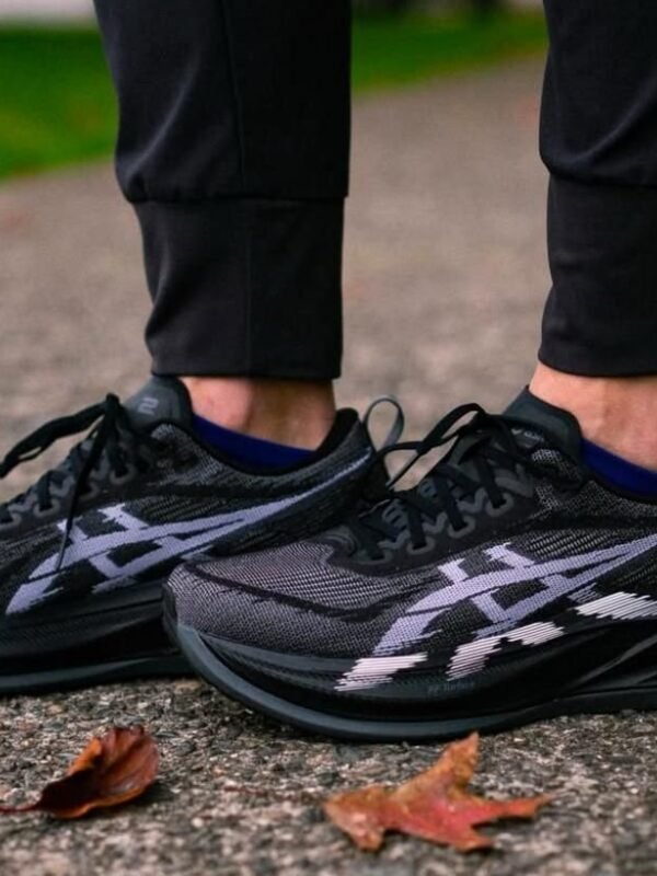 ASICS Superblast 2 Black White