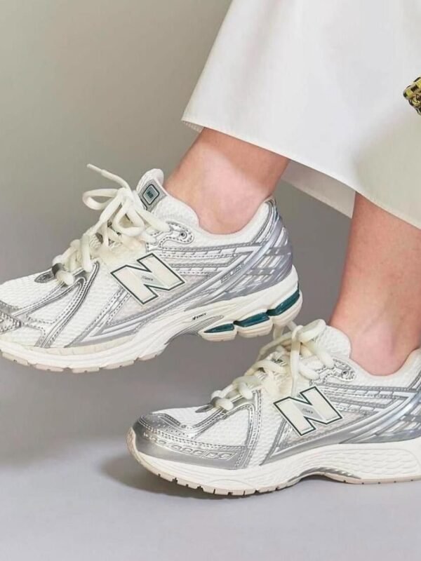 New Balance 1906R Silver Metallic Sea Salt