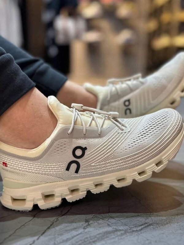 On Cloud X Z5 ‘Beige’