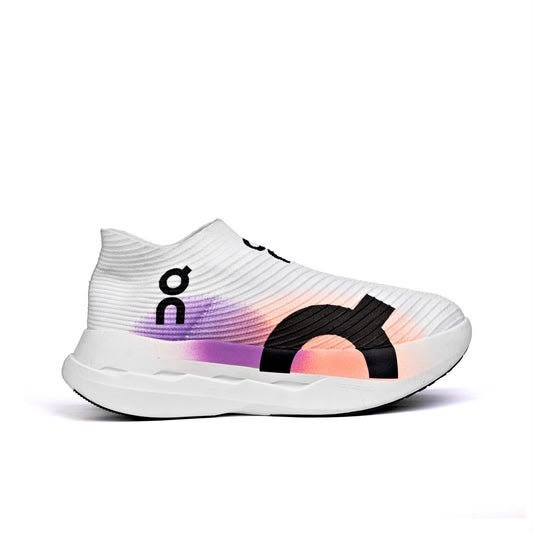 On Cloudboom Strike light spray  Men's Premium Running Shoes