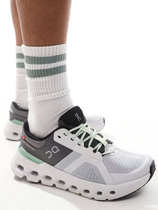 ON Cloudrunner 2 grey and sage