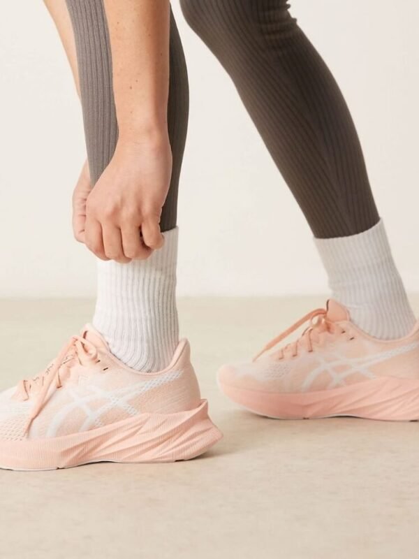 ASICS Novablast 5 Pink