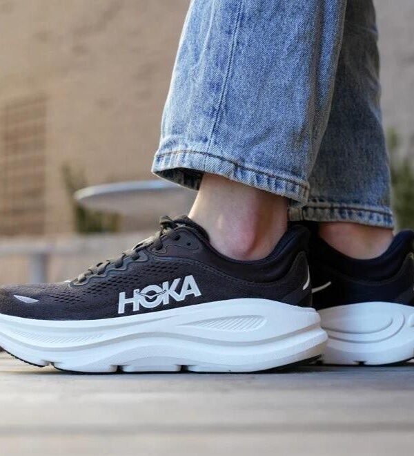Hoka One One Bondi 9 Black White