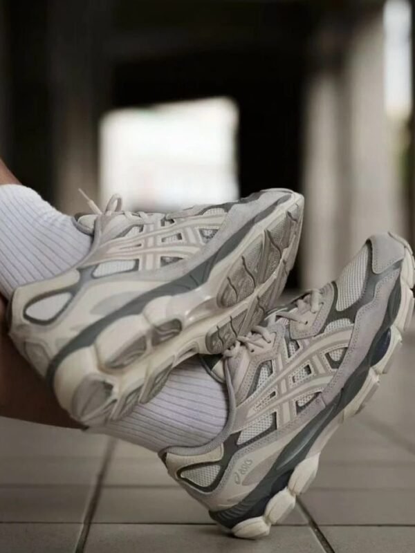 ASICS NYC Beige