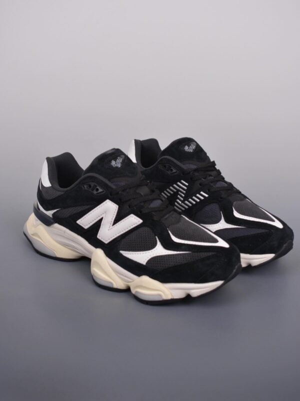 NB9060 Black White
