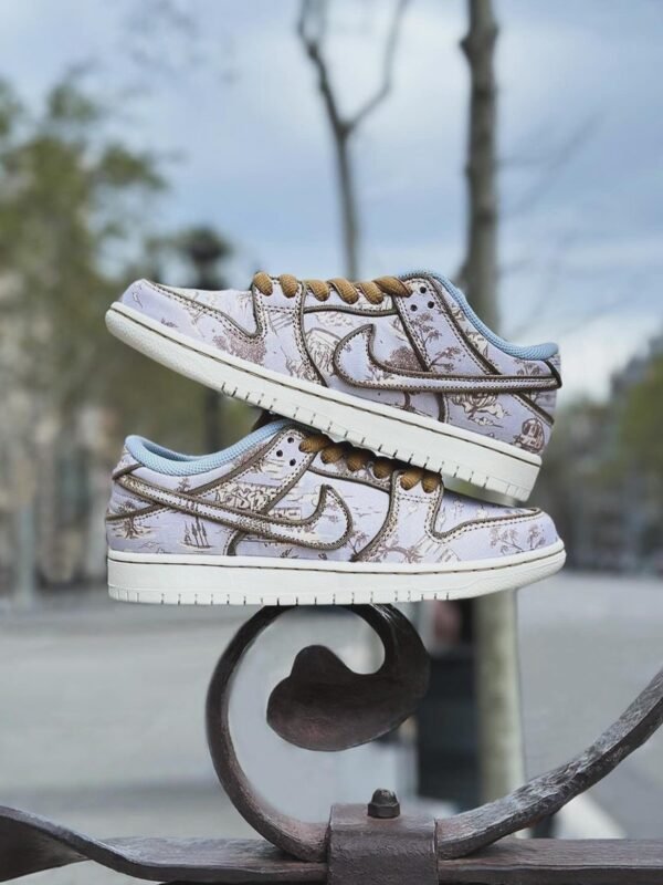 Nike SB Dunk x The City of Style