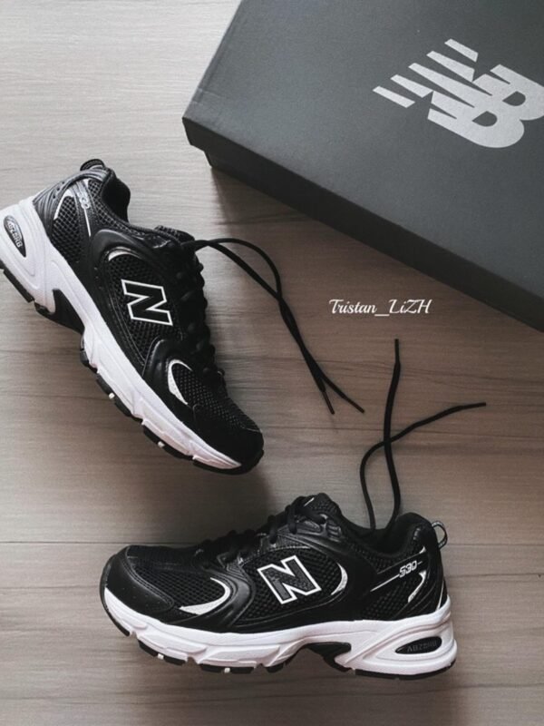 NB 530 Classic Comfort Black and White