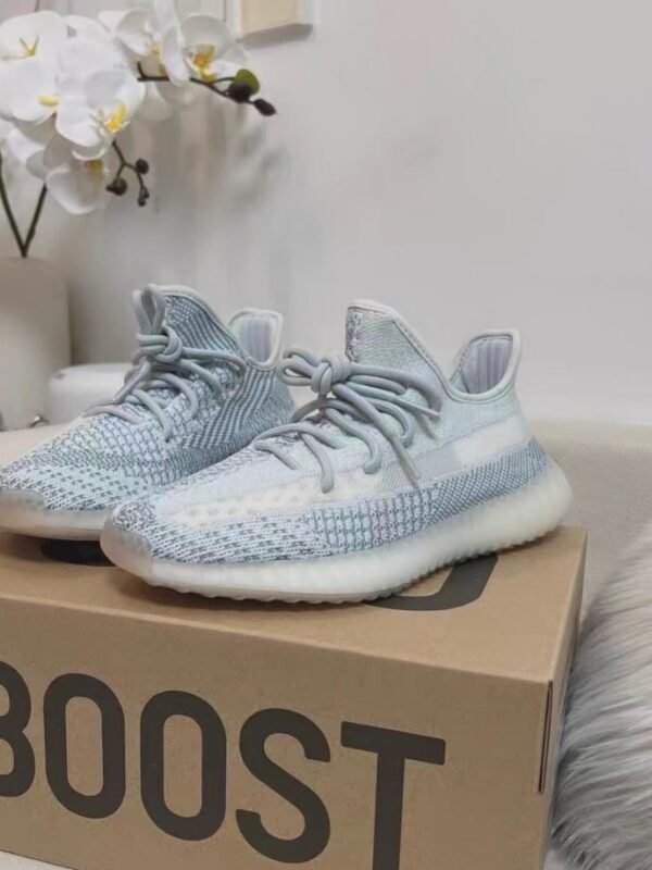 Adidas Yeezy Boost 350 V2 Sky Blue