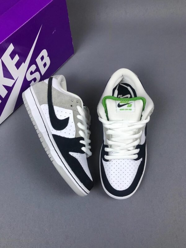 SB Dunk Low Chlorophyll