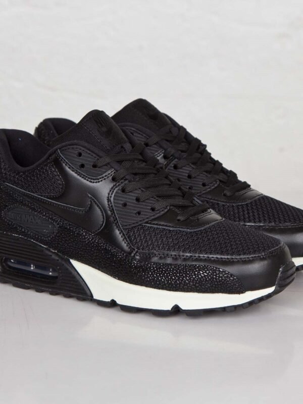 Universal Nike Air Max 90 Leather Black