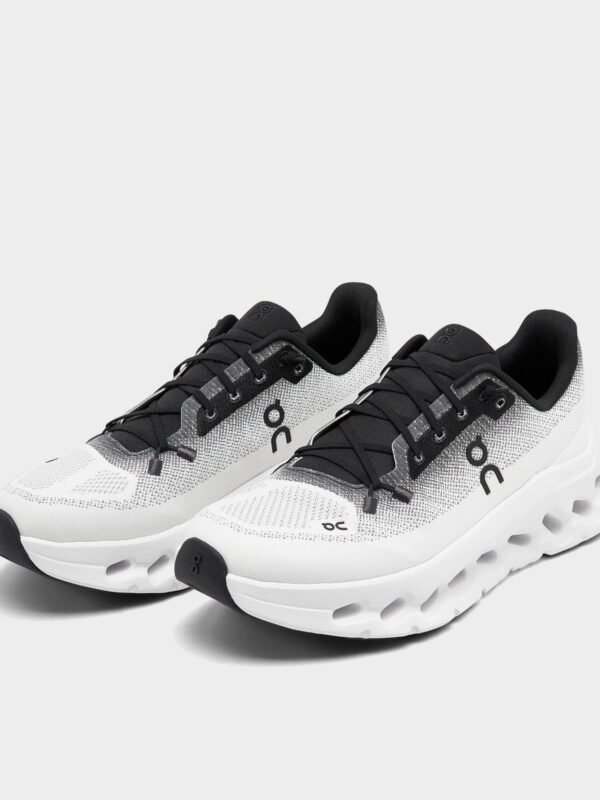 ON Cloudtilt trainers black ivory